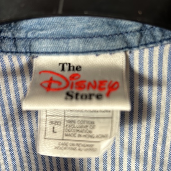 Vintage 90s Disney Winnie the Pooh embroidered chambray button down shirt, sz L - Picture 3 of 8